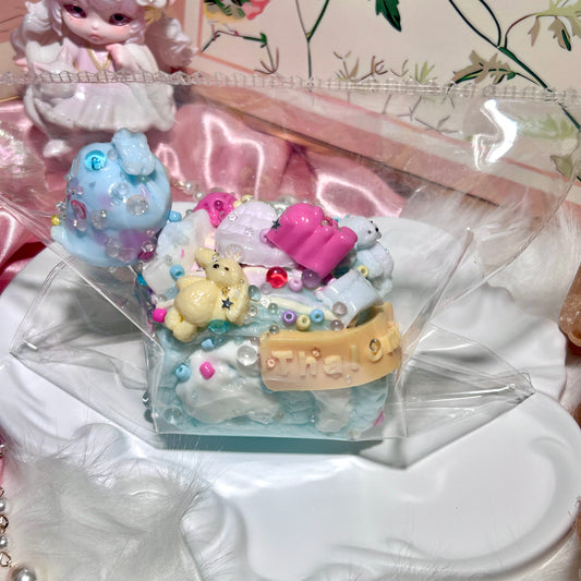 【Thalomis】うさぎのロールケーキ|クリーム状 ふんわりとした感触|Squishy toy |Blue