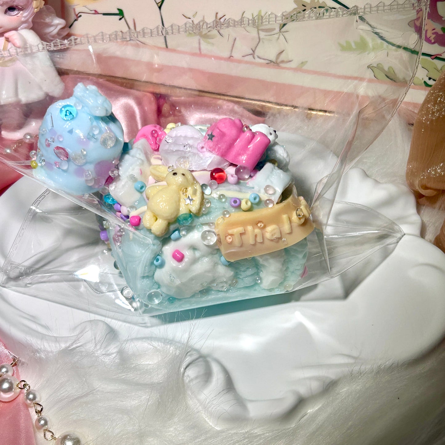 【Thalomis】うさぎのロールケーキ｜クリーム状 ふんわりとした感触｜Squishy toy ｜Blue