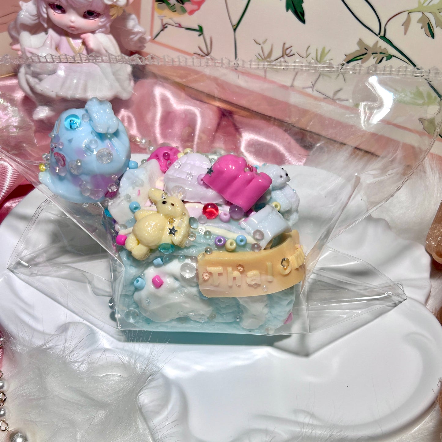 【Thalomis】うさぎのロールケーキ｜クリーム状 ふんわりとした感触｜Squishy toy ｜Blue