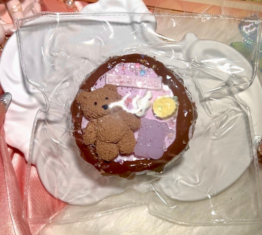 【DORO】くまソース丸ケーキ スクイーズ｜バタークリーム感｜もちもち触感｜Purple